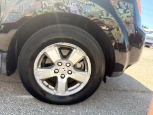 Used 2009 Black Honda EX-L image 34