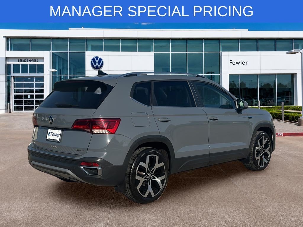 Used 2022 Gray Volkswagen 1.5T SEL image 5