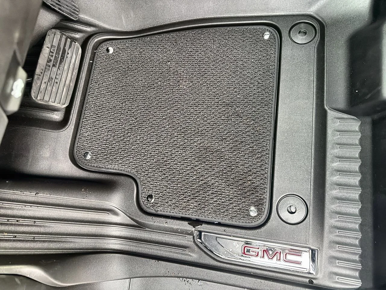New 2026 Onyx Black GMC AT4X image 30