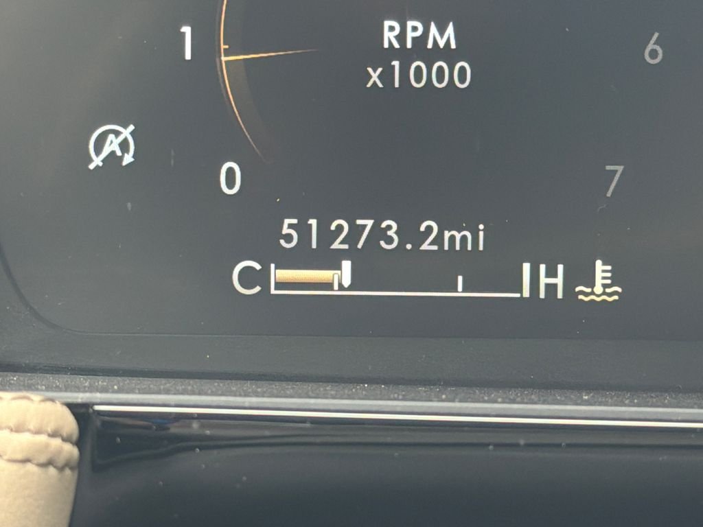 Used 2020 Silver Lincoln Reserve image 19
