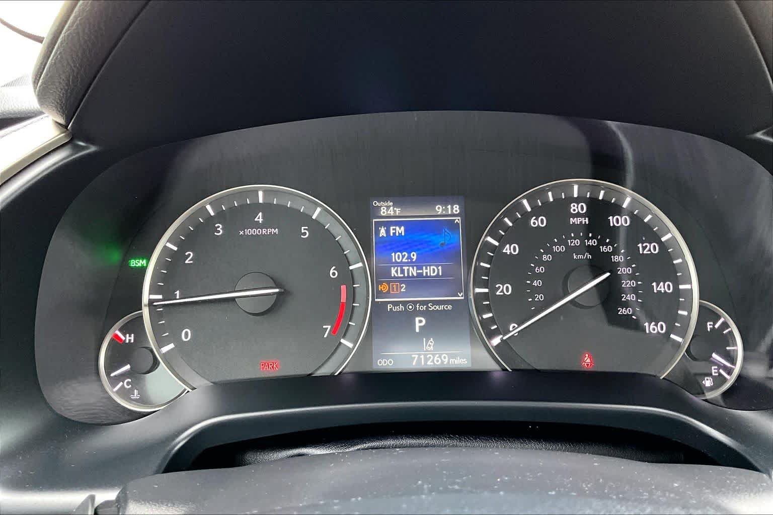 Certified Used 2022 IRIDIUM Lexus  image 25