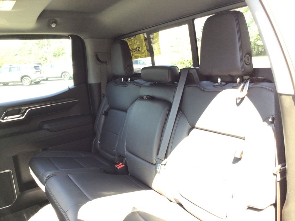 Used 2023 Red Chevrolet LTZ image 34