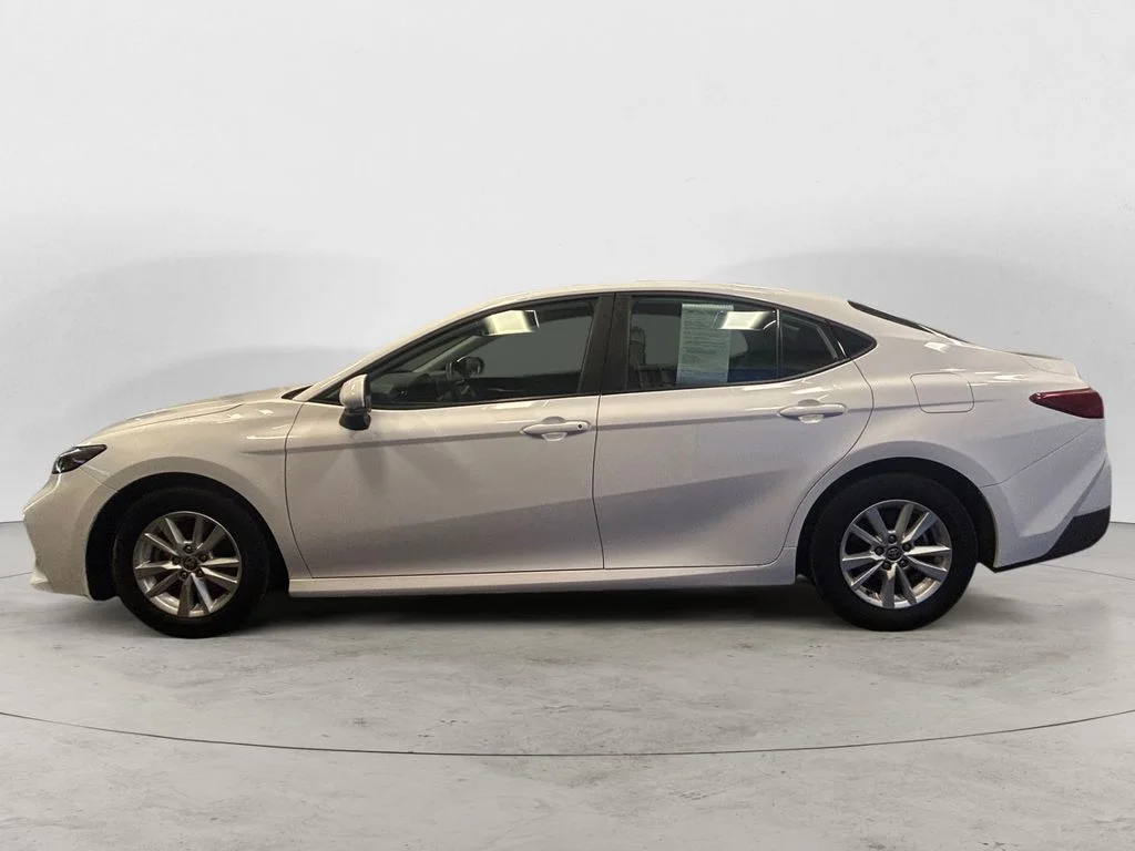 Used 2025 Ice Toyota LE image 2