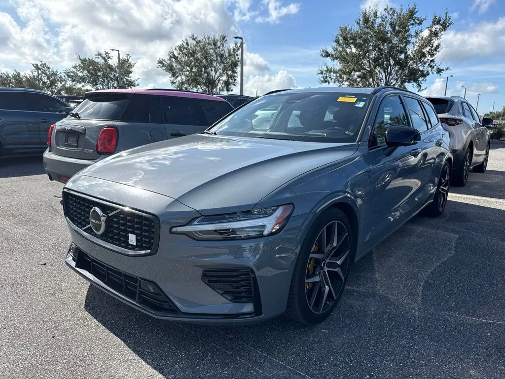 Used 2024 Gray Volvo T8 Polestar image 2