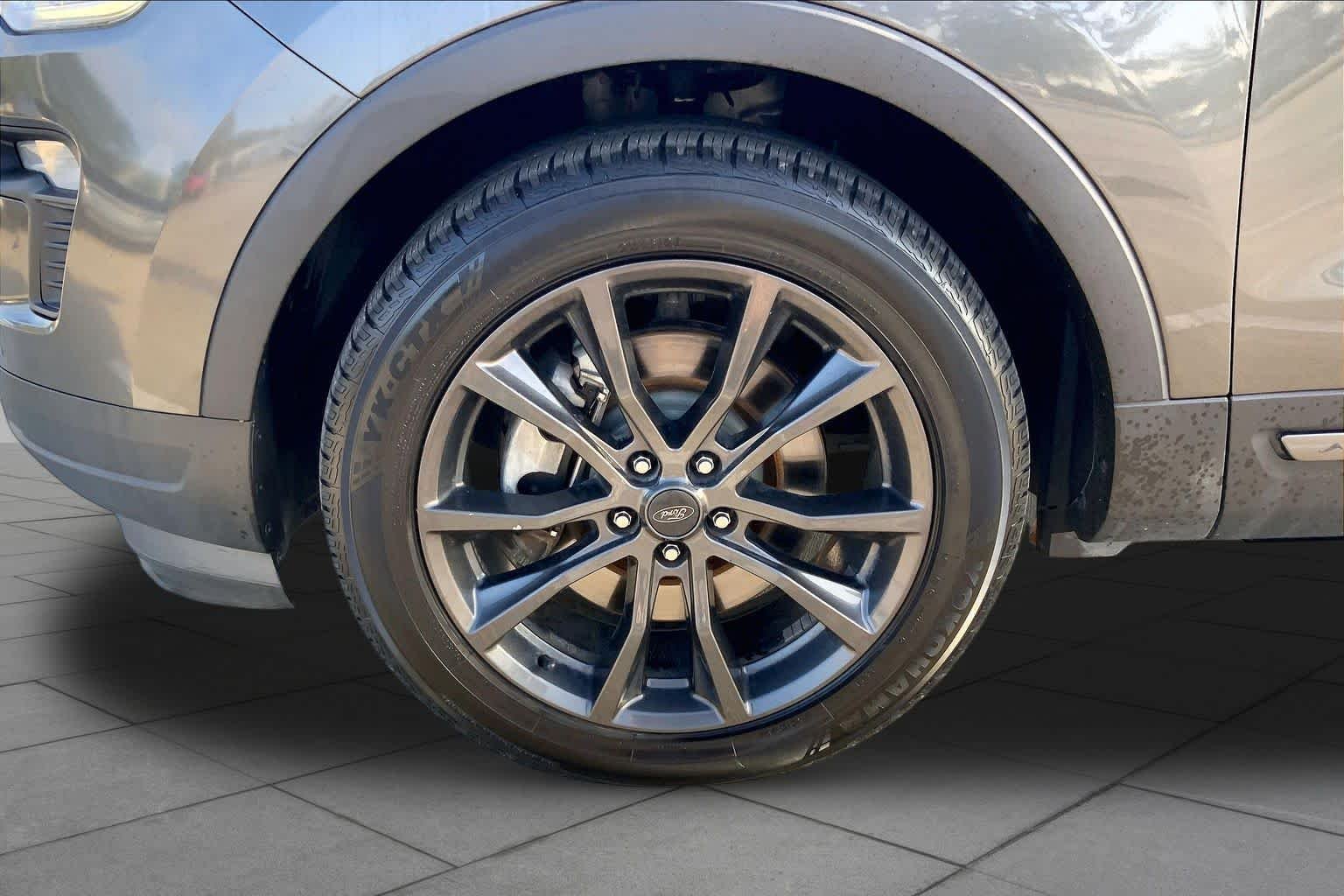 Used 2018 Magnetic Ford XLT image 11
