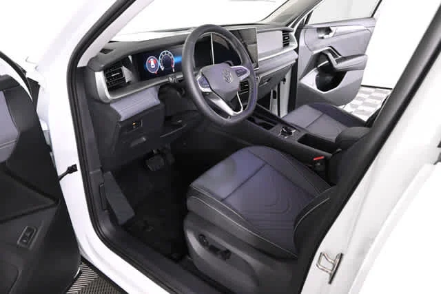 New 2026 Pure White Volkswagen SE image 21
