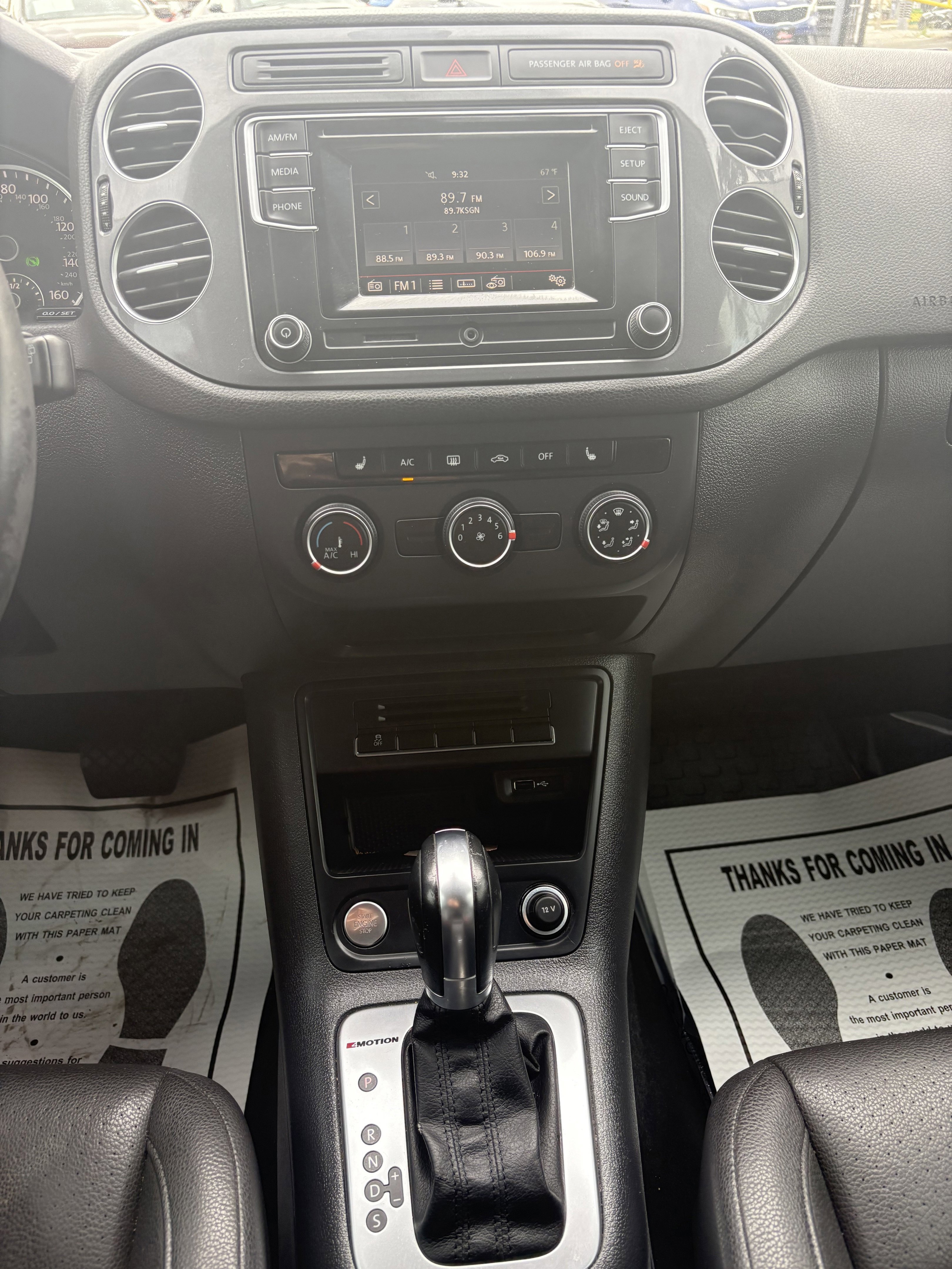 Used 2016 Blue Volkswagen  image 17