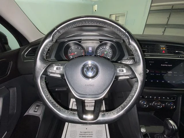 Used 2018 Gray Volkswagen 2.0T SEL image 14