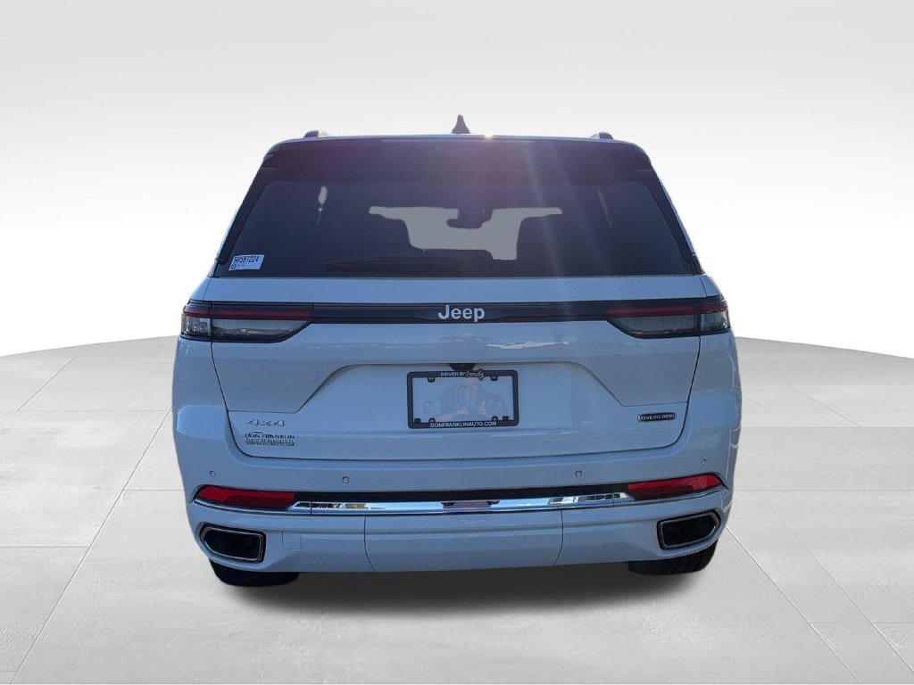 Used 2024 White Jeep Overland image 3