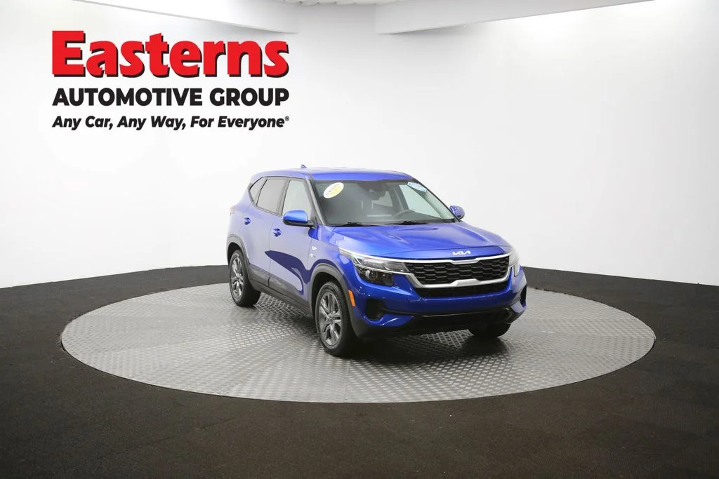Used 2022 Blue Kia LX image 49