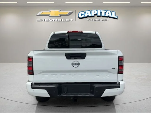 Used 2024 White Nissan SL image 4