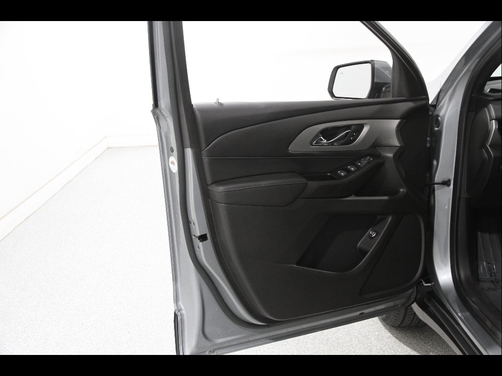 2023 Chevrolet Traverse 1LT - Photo 4