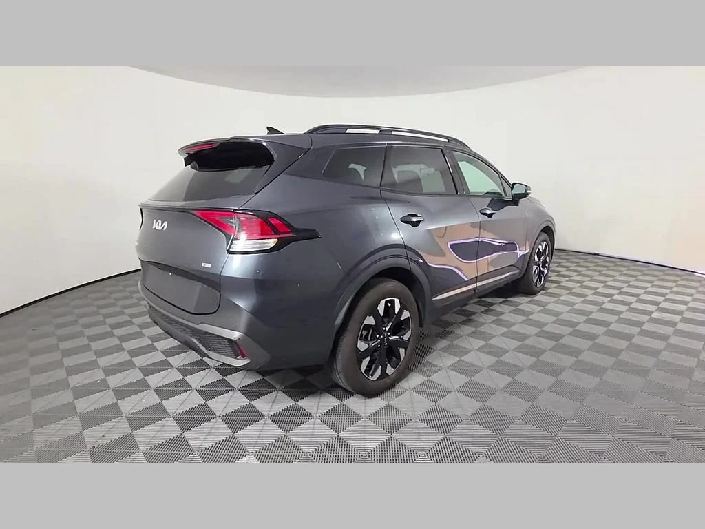 Used 2024 Gravity Gray Kia X-Line image 39