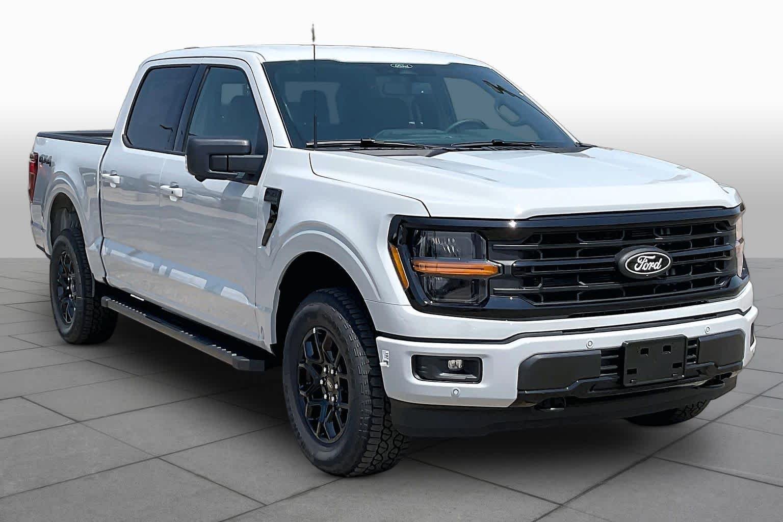 New 2026 Avalanche Ford XLT image 2
