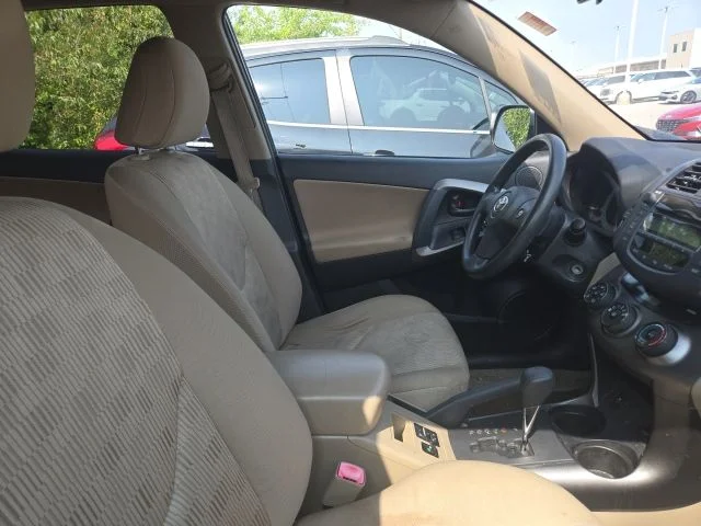 Used 2011 Black Toyota Base image 4