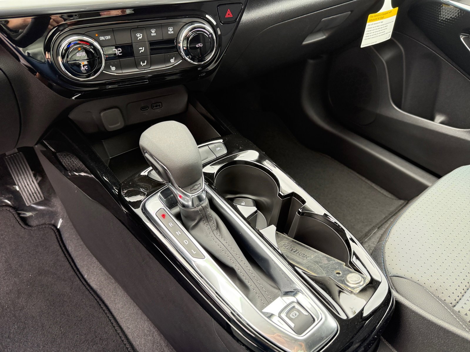 New 2026 Mosaic Black Metallic Chevrolet LT image 13