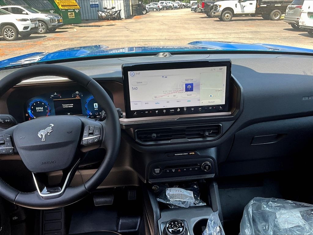 New 2025 Blue Metallic Ford Outer Banks image 8