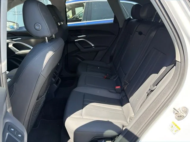 Used 2025 White Audi  image 12