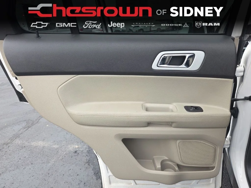 Used 2014 White Ford Limited image 18