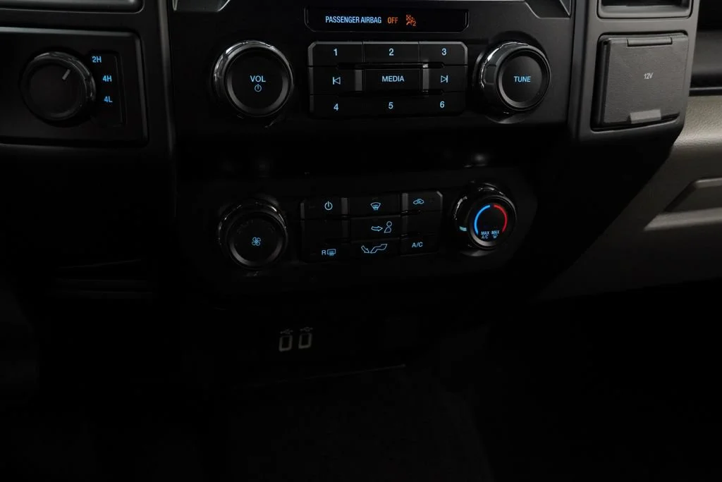 Used 2020 Gray Ford XL image 18