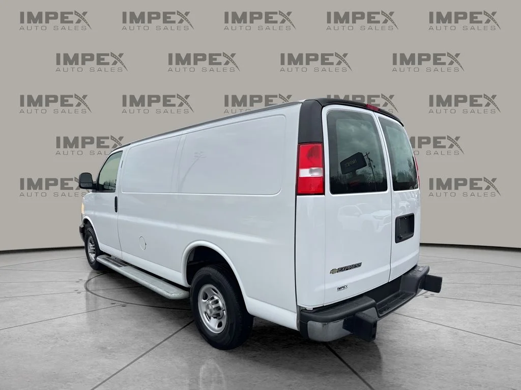 Used 2024 White Chevrolet Work Van image 3