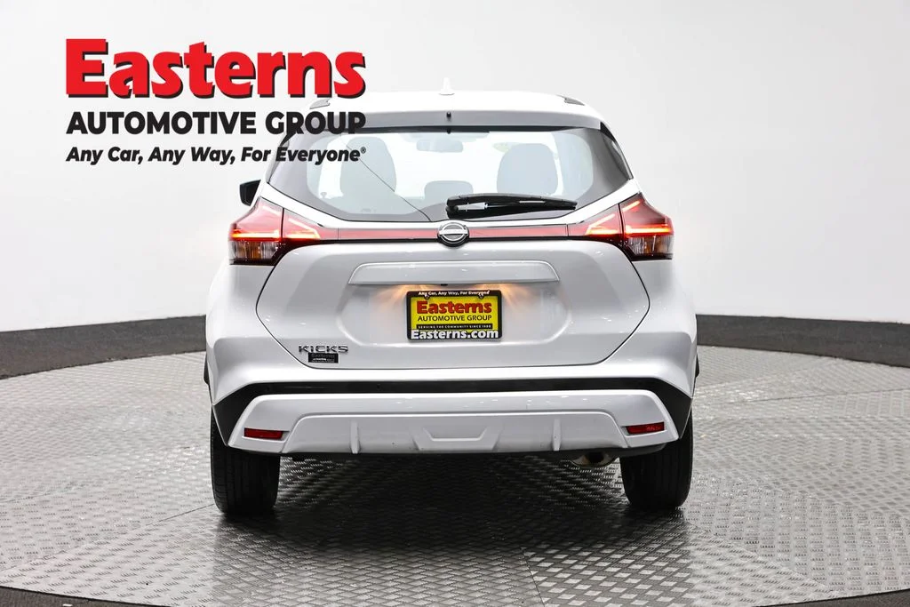 Used 2024 White Nissan S image 6