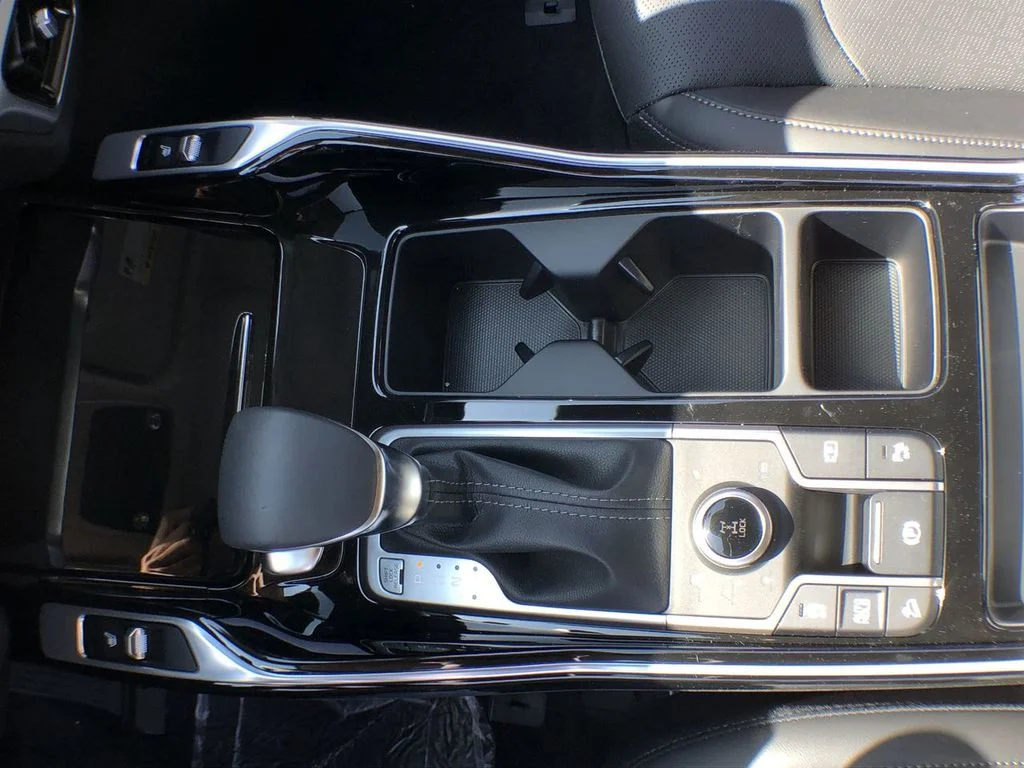 Used 2022 Black Kia SX image 54