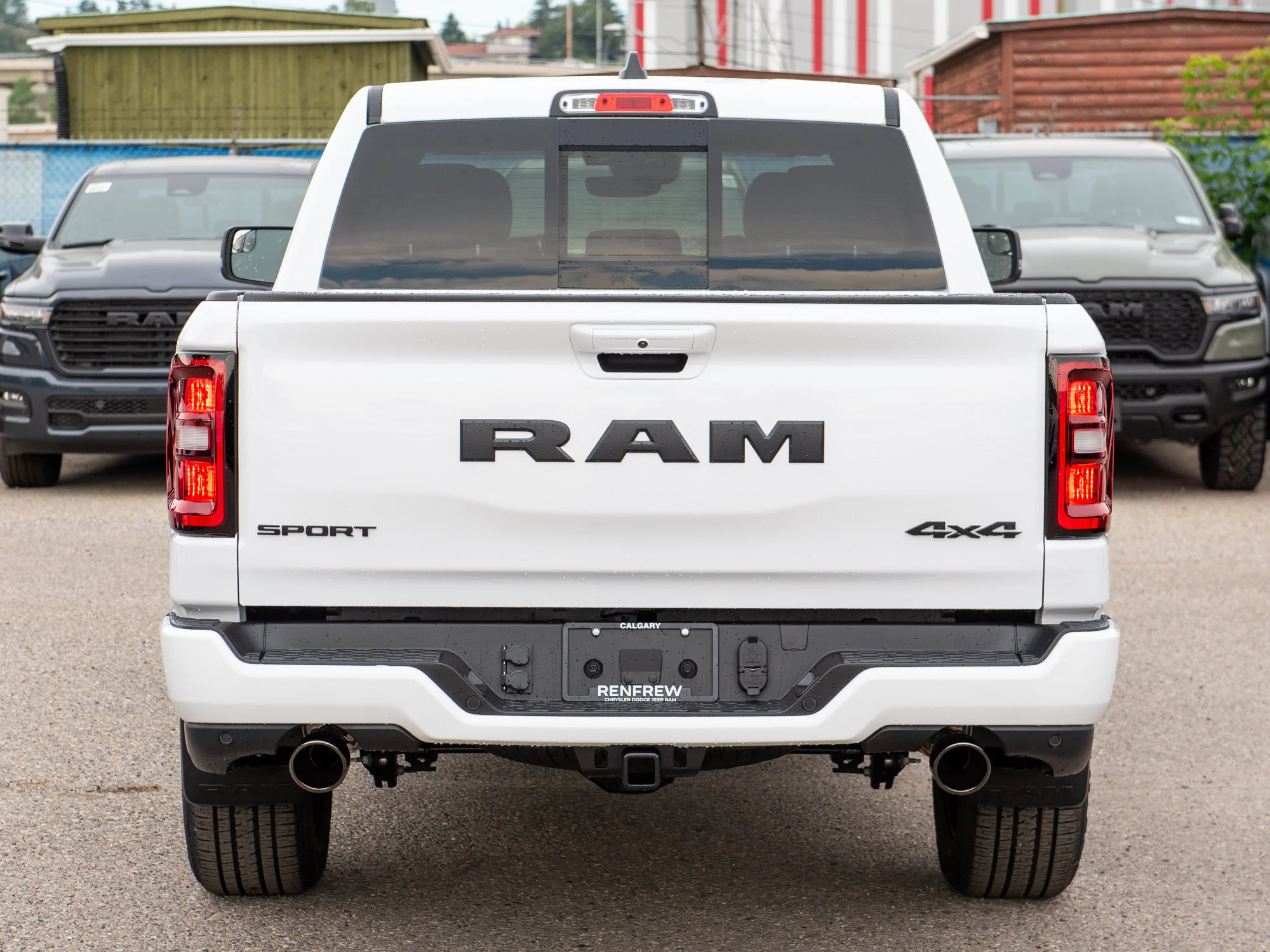 New 2026 White RAM Sport* Crew Cab 4x4, Panoramic Sunroof, 3.92 Rear Axle, Heated Seats/Wheel image 5