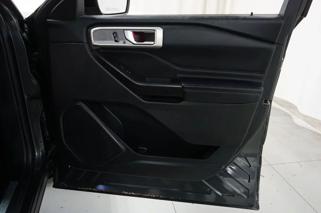 Used 2020 Magnetic Ford Limited image 44