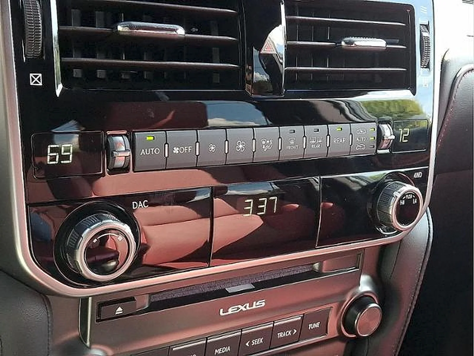 Certified Used 2023 Black Onyx Lexus Premium image 18