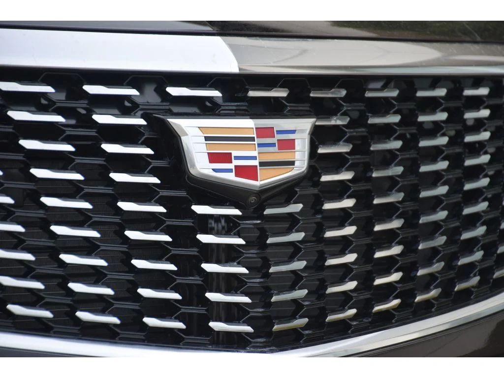 Used 2026 Stellar Black Metallic Cadillac Premium Luxury image 10