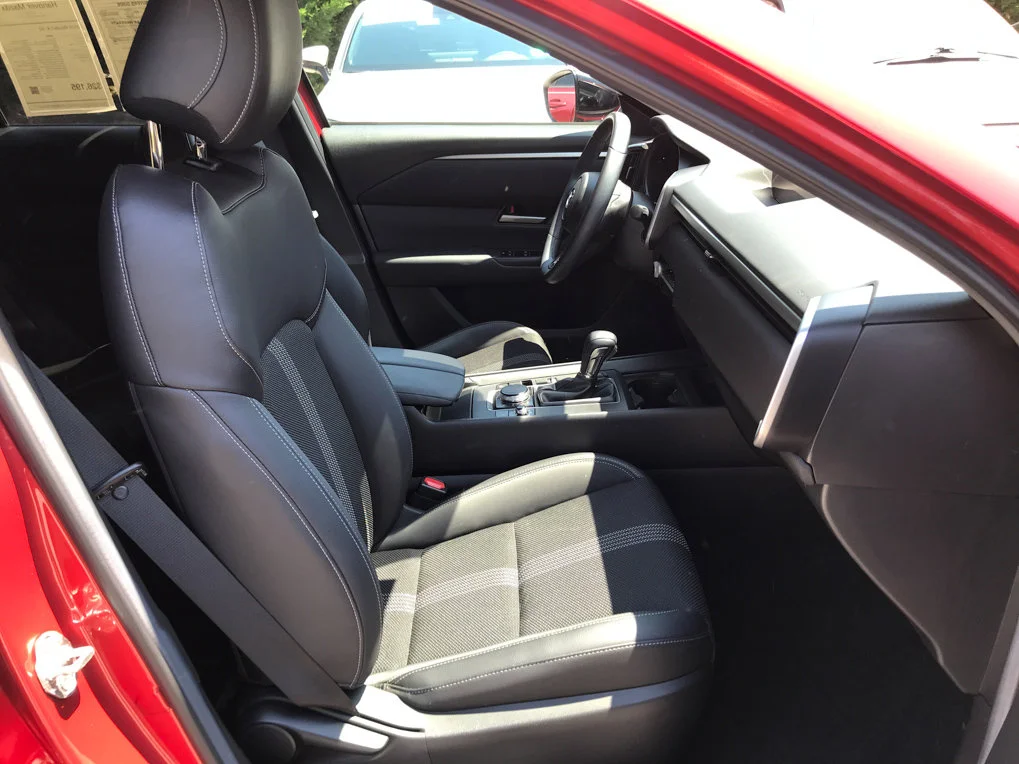 Pre-Owned 2024 Mazda CX-50 2.5 S Select Package