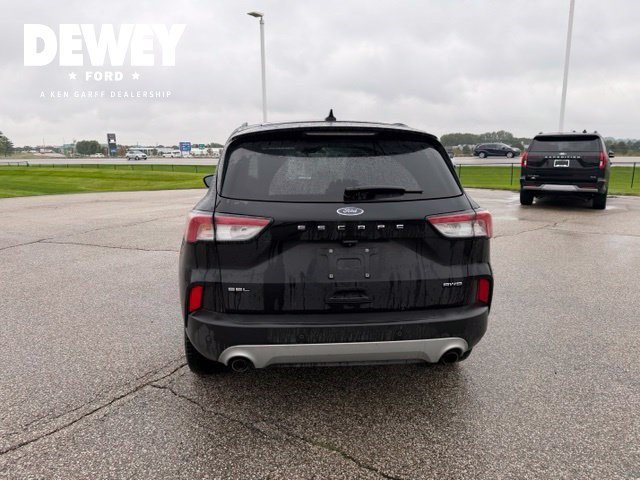 Used 2022 Agate Black Metallic Ford SEL image 11