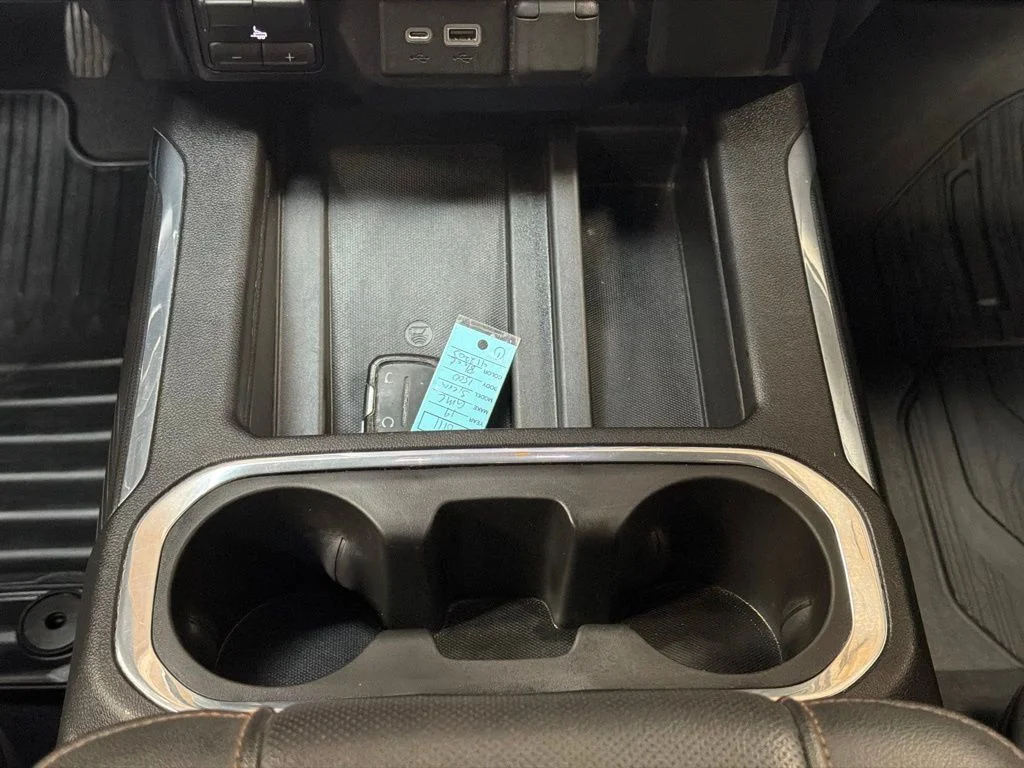 Used 2019 Black GMC AT4 image 21