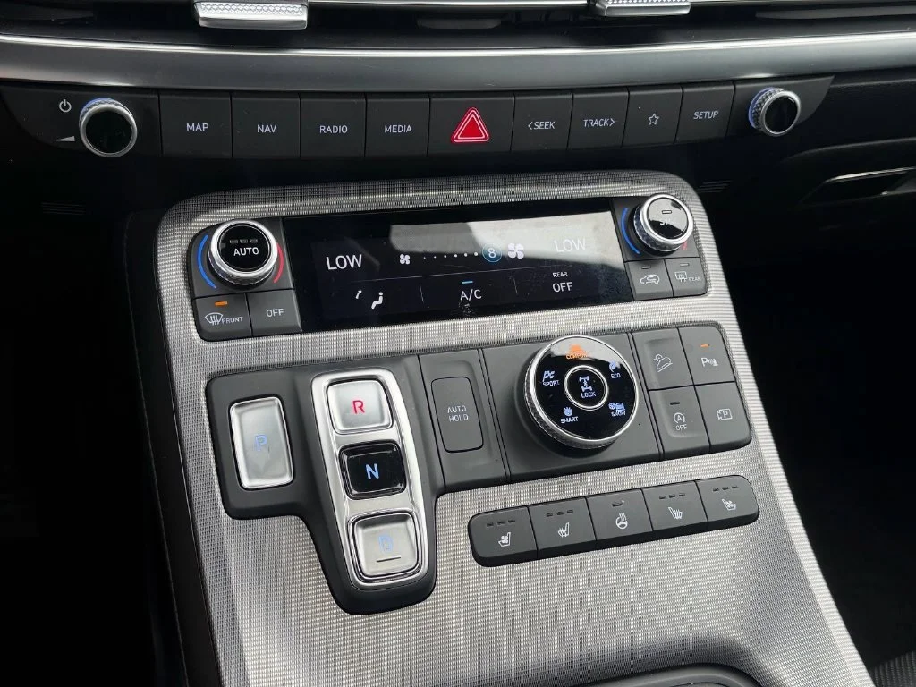 Used 2024 Gray Hyundai Calligraphy image 27