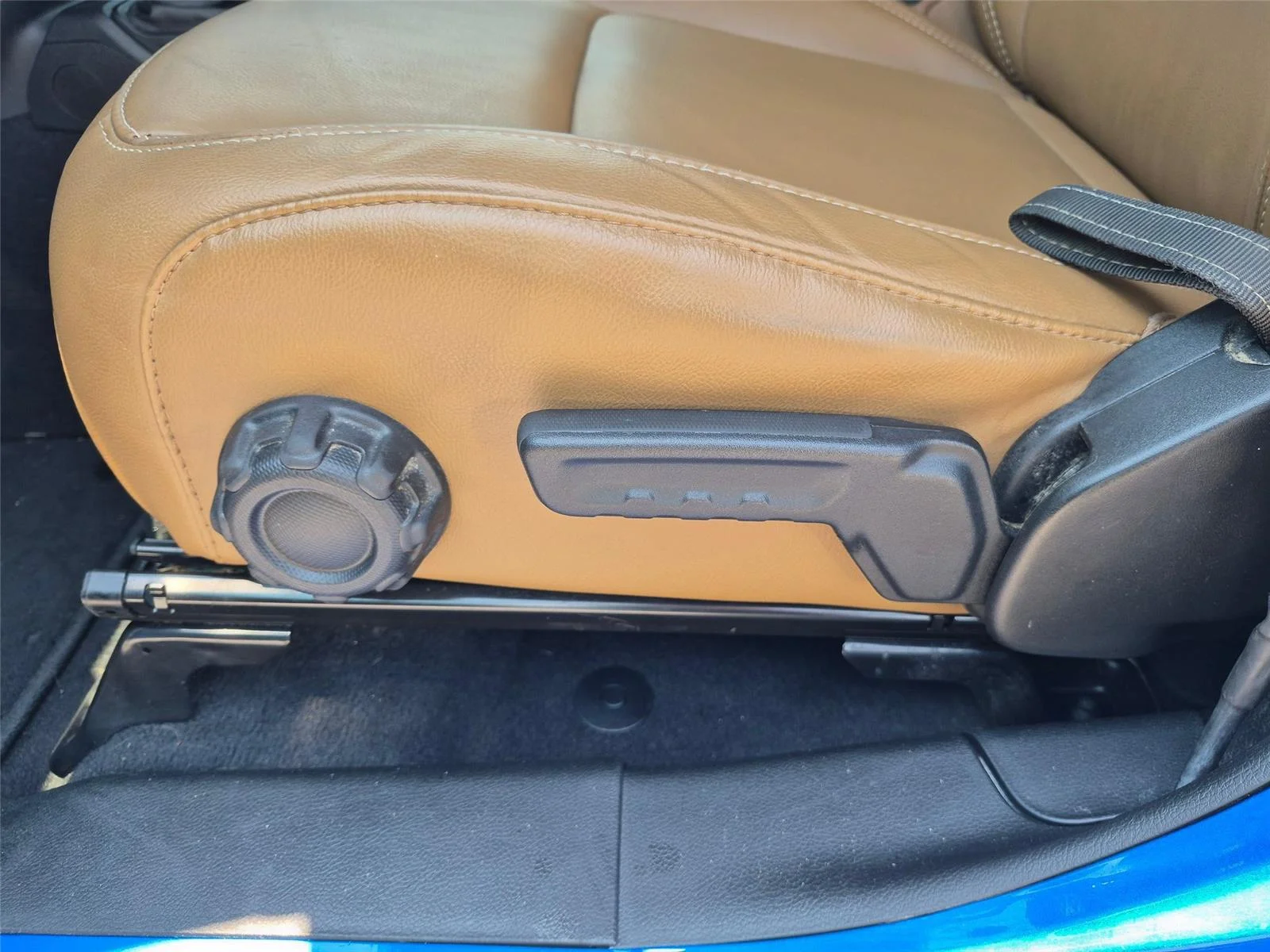Used 2021 Hydro Blue Pearlcoat Jeep Unlimited Rubicon image 14
