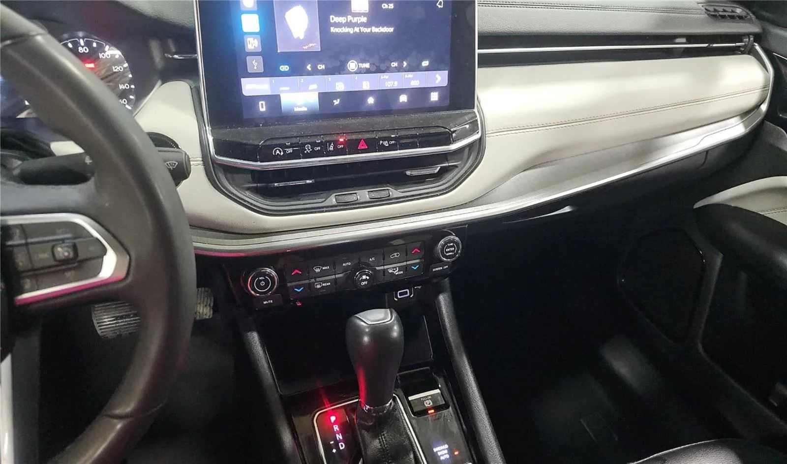 2025 Jeep Compass Limited - Photo 11