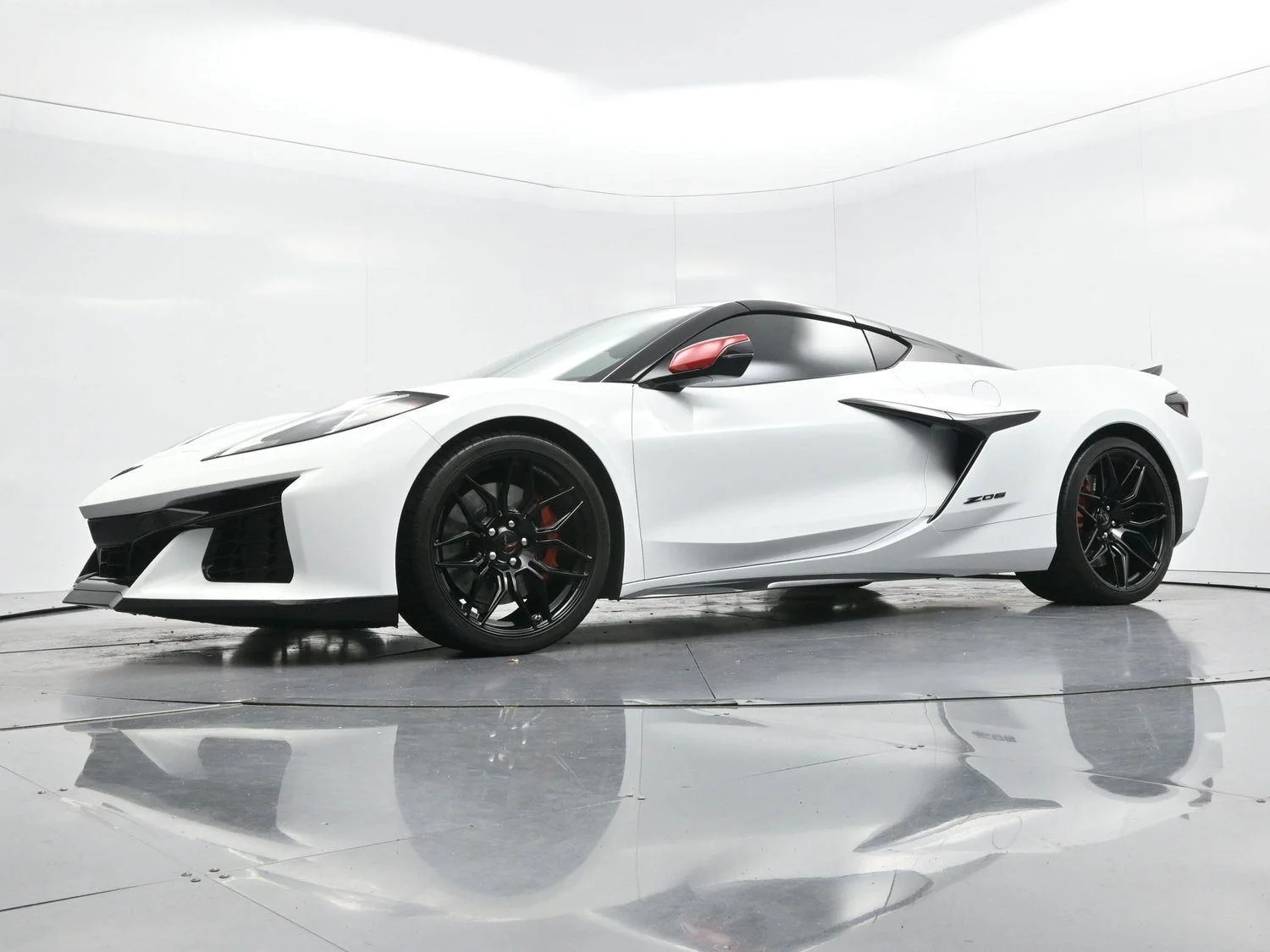 Used 2023 Arctic White Chevrolet 2LZ image 39