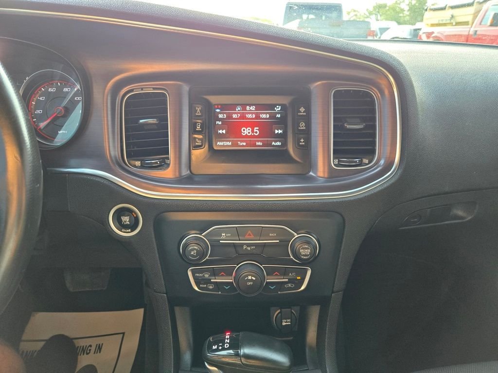 Used 2016 Gray Dodge SE image 20