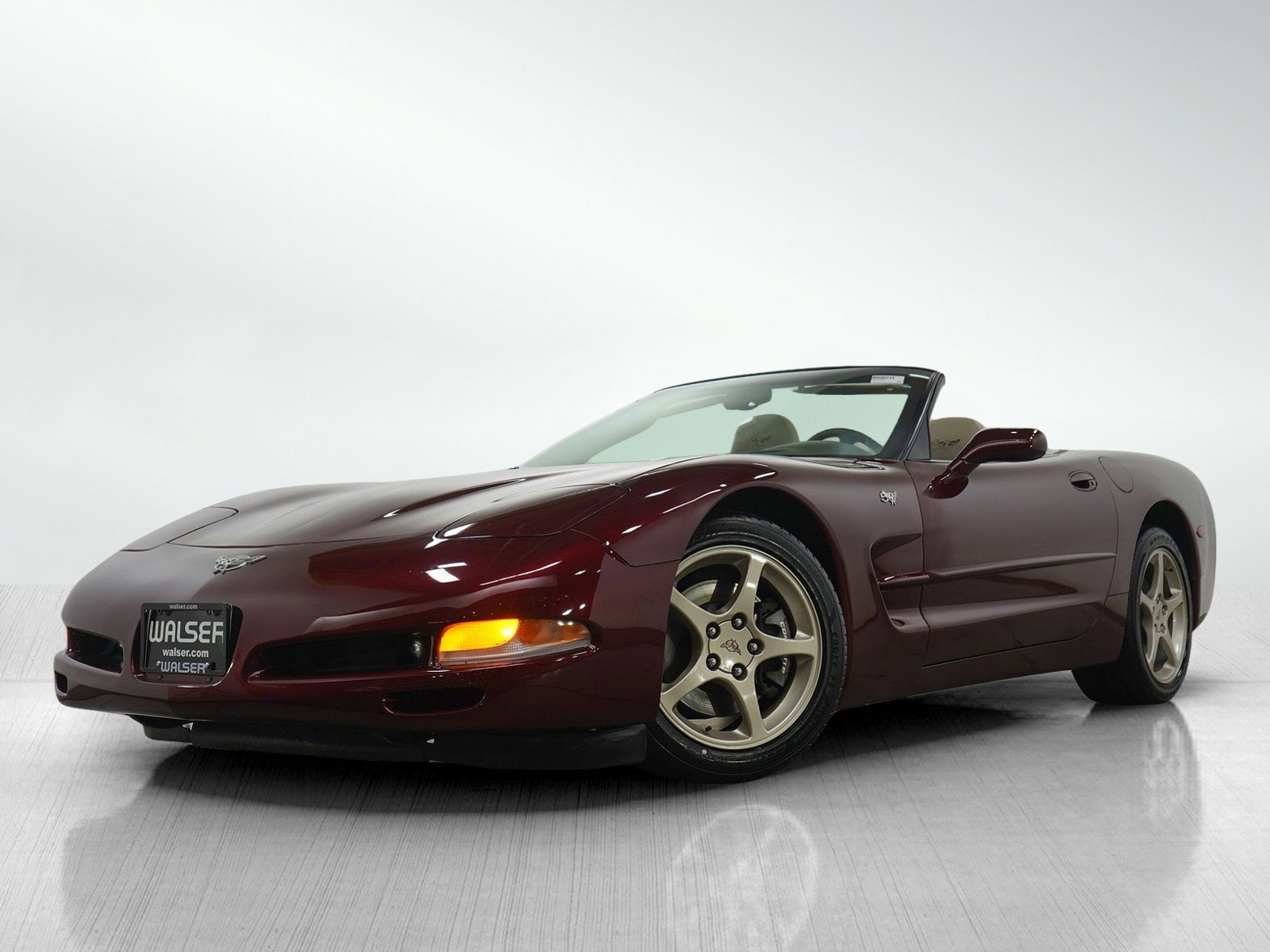 Used 2003 Chevrolet Corvette Base with VIN 1G1YY32G735117632 for sale in Burnsville, Minnesota