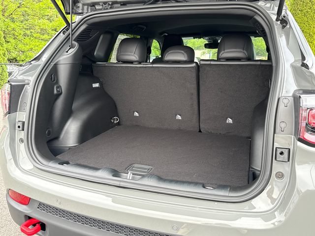 New 2026 Sting-Gray Clear-Coat Exterior Paint Jeep Trailhawk image 20