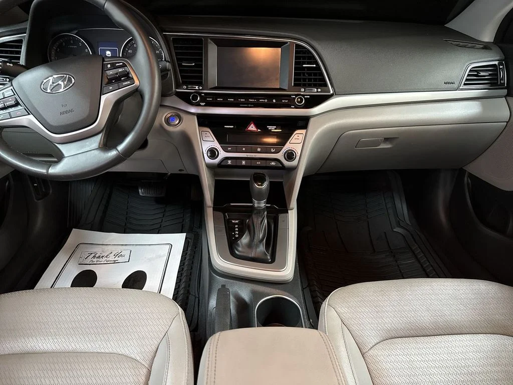 Used 2018 Phantom Black Hyundai Limited image 25
