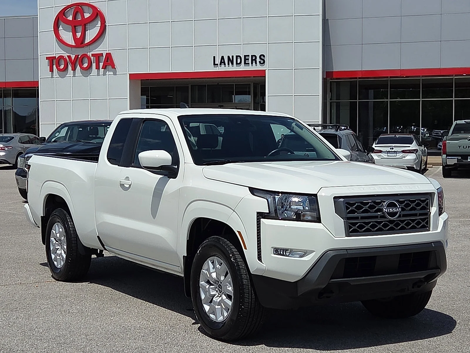 2024 Nissan Frontier SV King Cab 4X4's photo