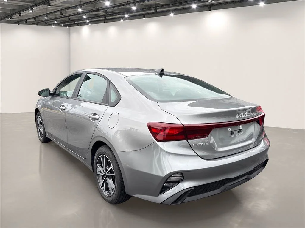 Certified Used 2023 Steel Gray Kia LXS image 6