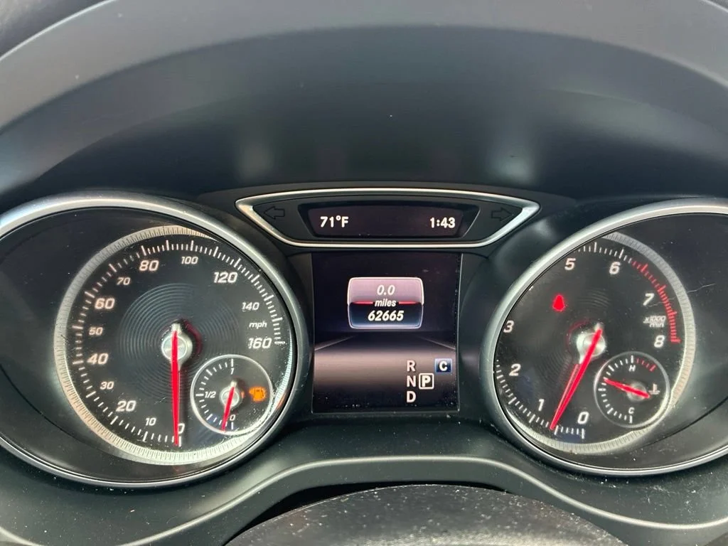 Used 2019  Mercedes-Benz GLA 250 image 31