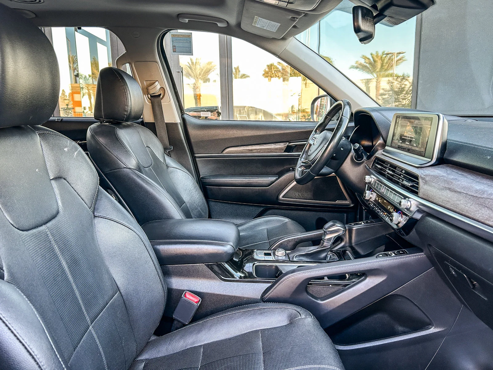 Used 2020 Gravity Grey Kia EX image 21