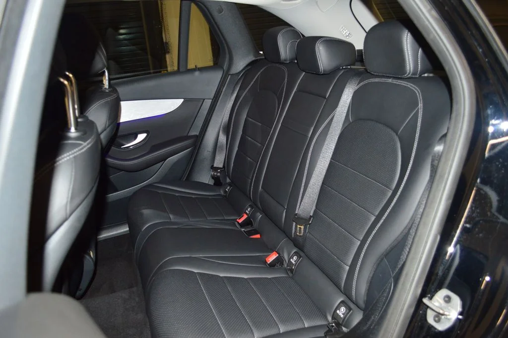 Used 2022 Black Mercedes-Benz GLC 300 image 34