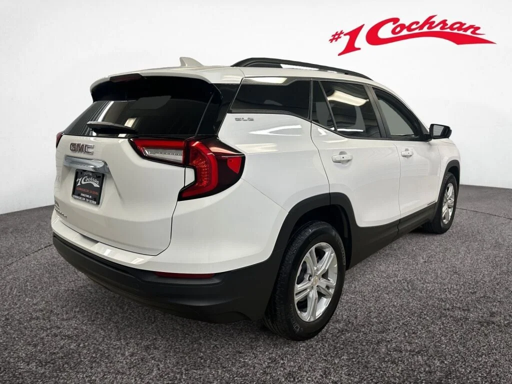 Used 2023 Summit White GMC SLE image 28