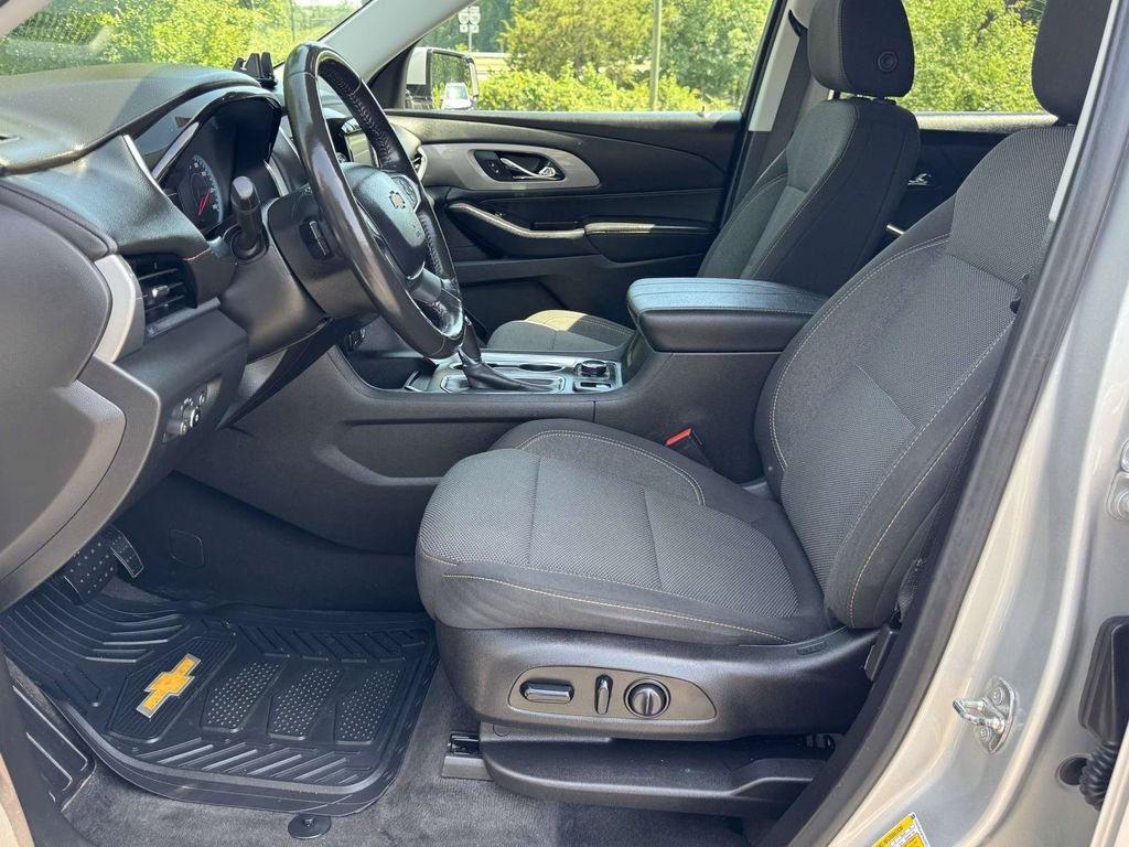 Used 2019 Silver Chevrolet LT image 22