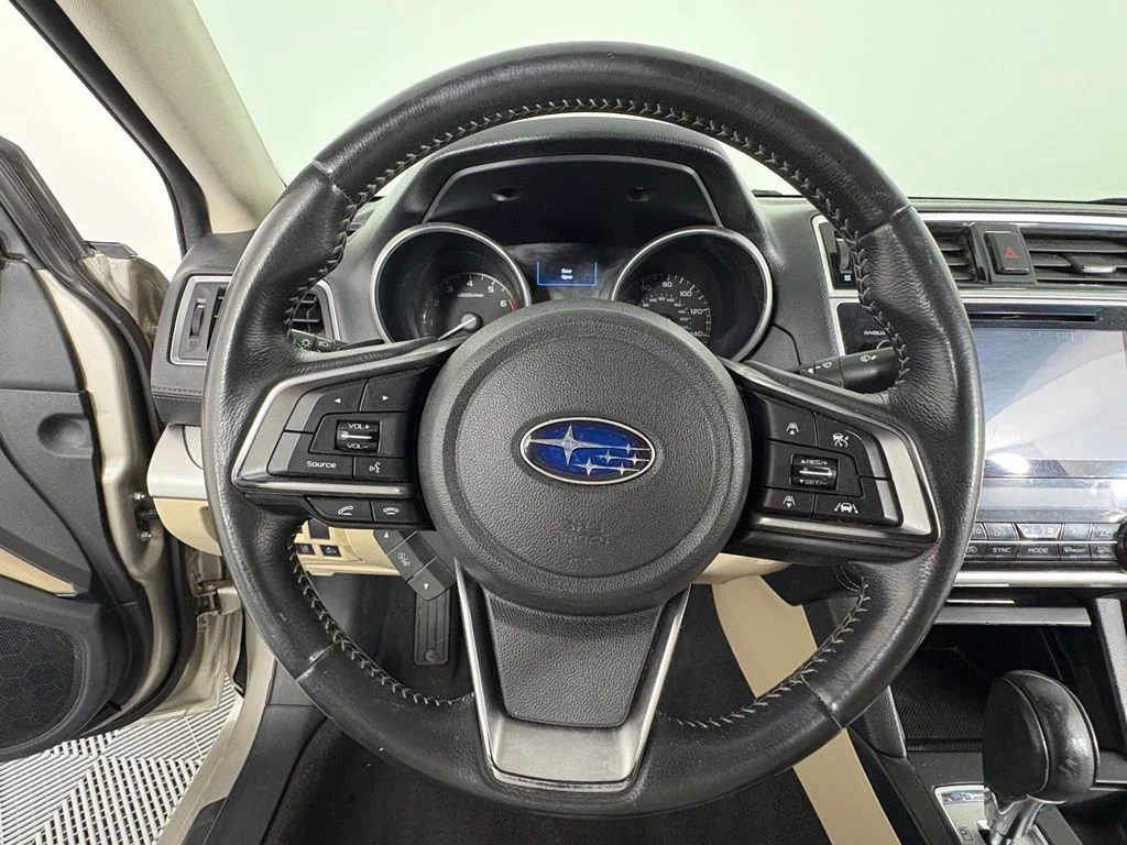 Used 2018 Gray Subaru 2.5i image 2